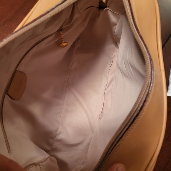 Gucci Bamboo Chain Crossbody Shoulder Leather Bag, Authentic!! w/COA. - Picture 7 of 16